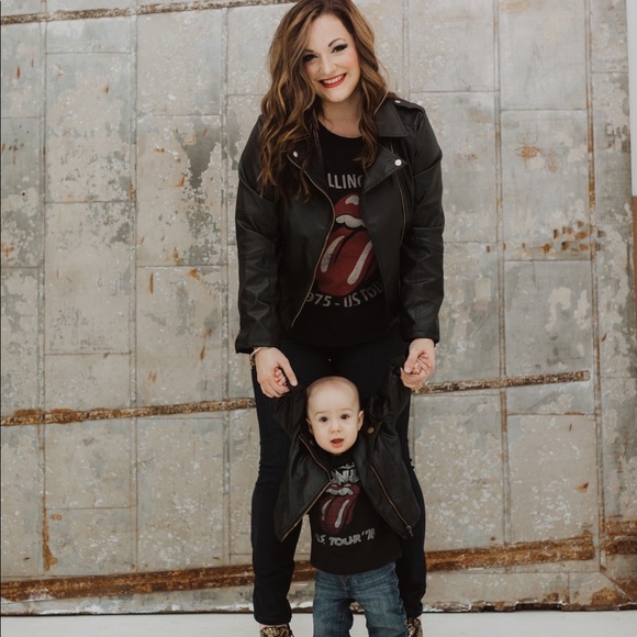 Welcome to The Rockstar Mom Studio! - Picture 2 of 7